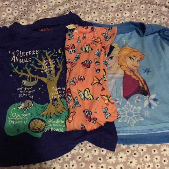 Other - 💥Price Drop Girls 4t Pajama Bundle Disney Cat&Jack